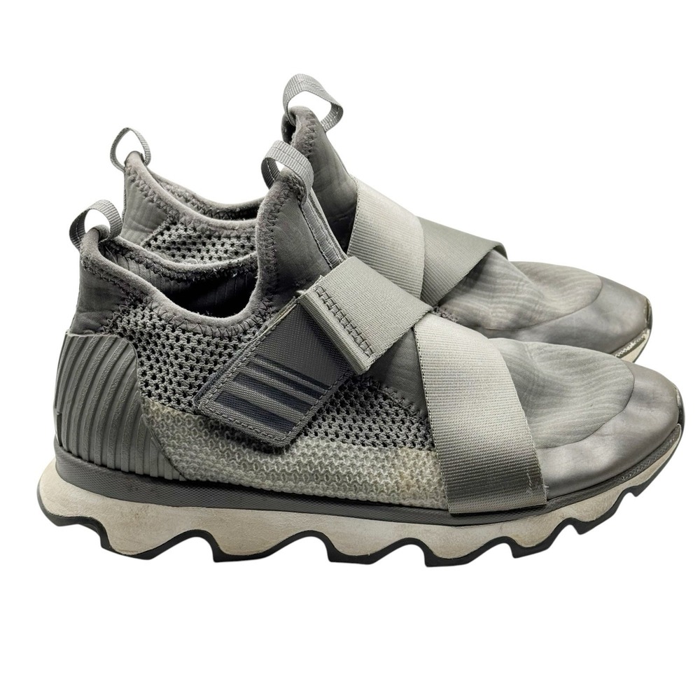 Sorel women's Kinetic sneaker in grey size 9 outdoors athletic